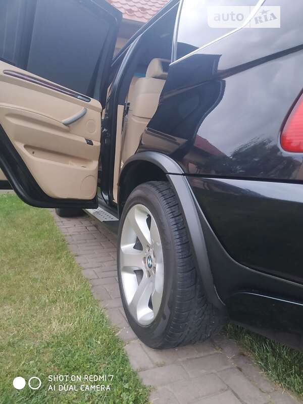Позашляховик / Кросовер BMW X5 2005 в Чернівцях
