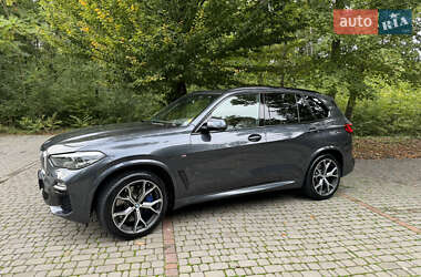 Позашляховик / Кросовер BMW X5 2019 в 