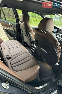 Позашляховик / Кросовер BMW X5 2019 в 