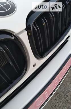 Внедорожник / Кроссовер BMW X5 2018 в 