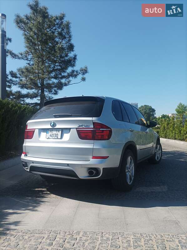 Позашляховик / Кросовер BMW X5 2011 в Синельниковому