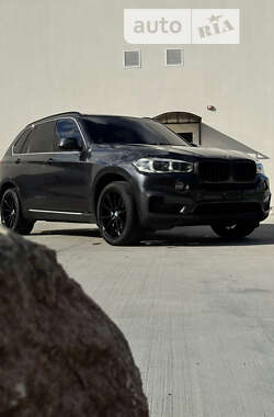 Позашляховик / Кросовер BMW X5 2014 в Луцьку