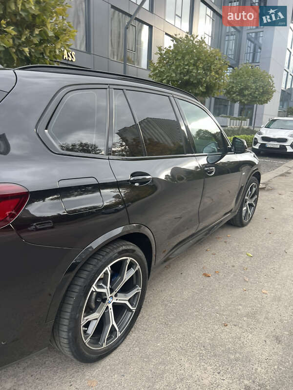 Позашляховик / Кросовер BMW X5 2022 в Львові