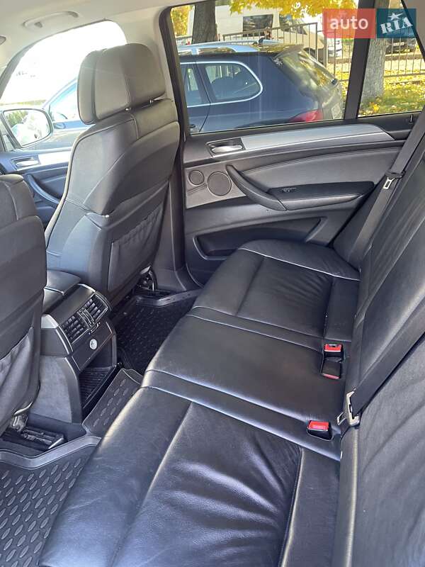 Внедорожник / Кроссовер BMW X5 2008 в Черновцах
