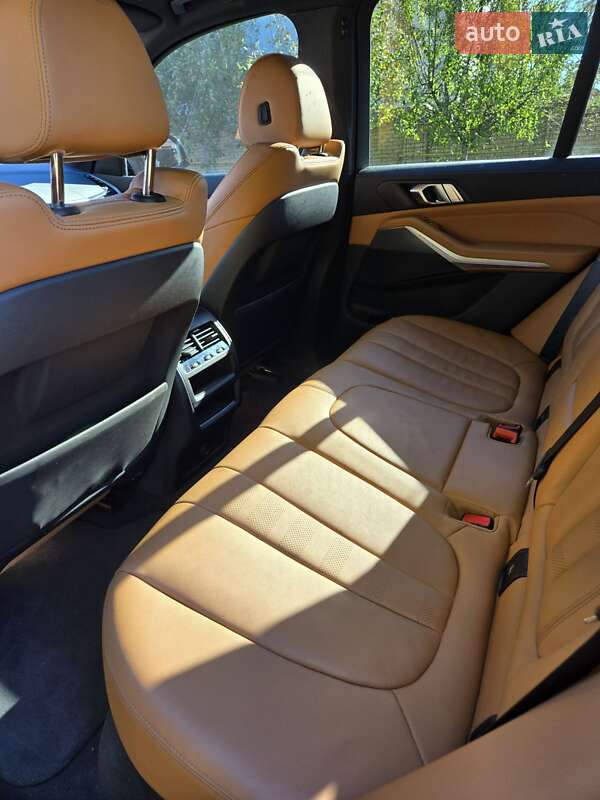 Позашляховик / Кросовер BMW X5 2022 в Чернівцях