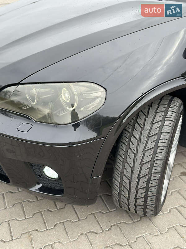 Позашляховик / Кросовер BMW X5 2010 в Львові