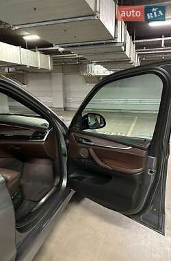 Внедорожник / Кроссовер BMW X5 2014 в 