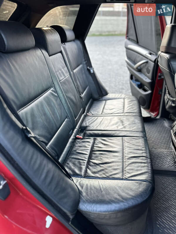 Позашляховик / Кросовер BMW X5 2003 в Чернівцях