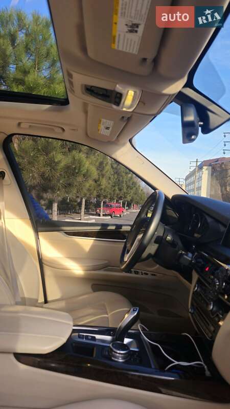 Внедорожник / Кроссовер BMW X5 2015 в Одессе