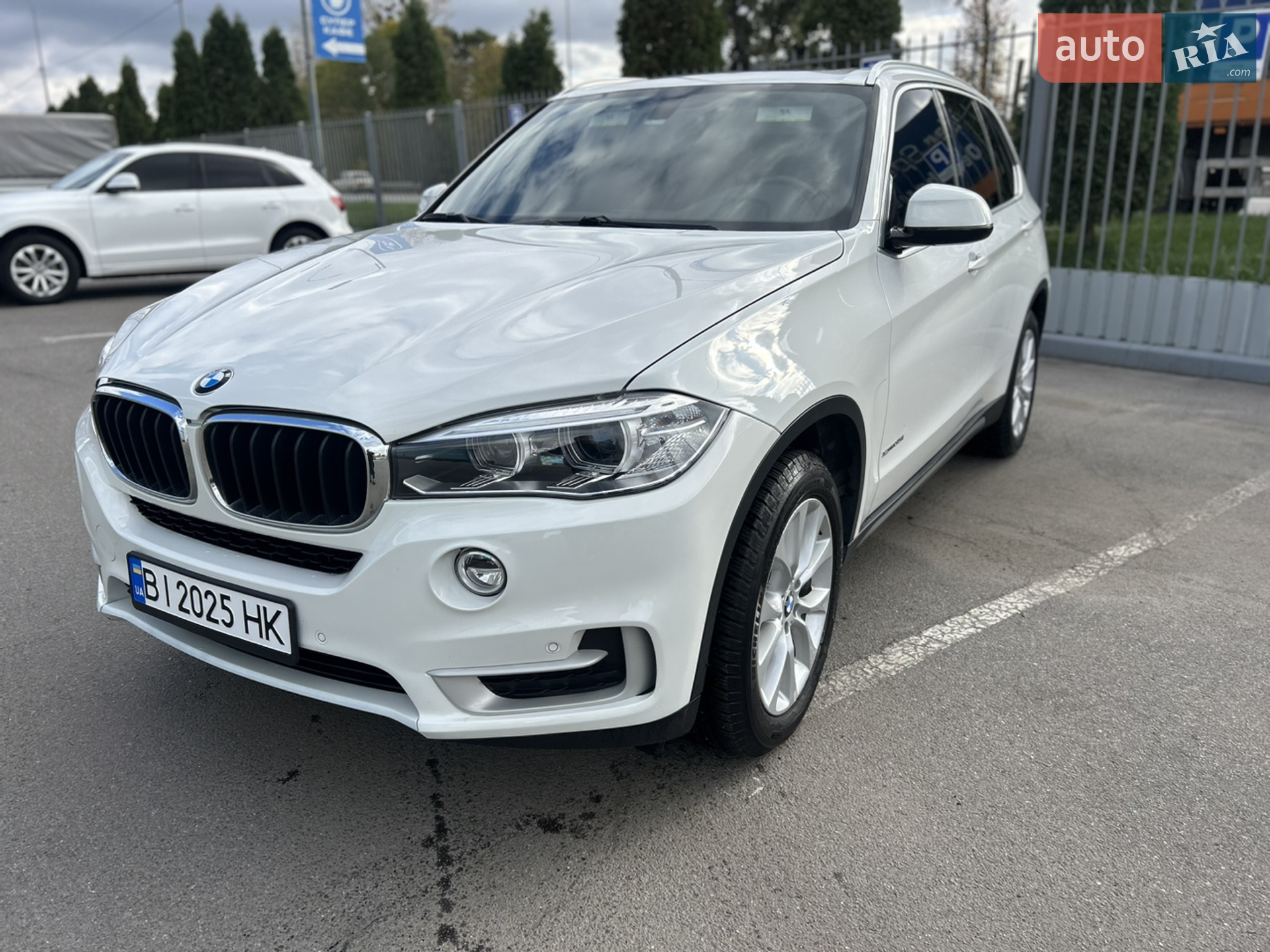 2017 BMW X5 - мініатюра 17