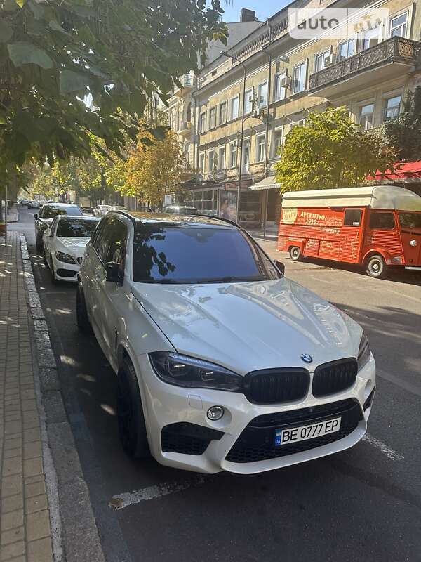 Внедорожник / Кроссовер BMW X5 2015 в Одессе
