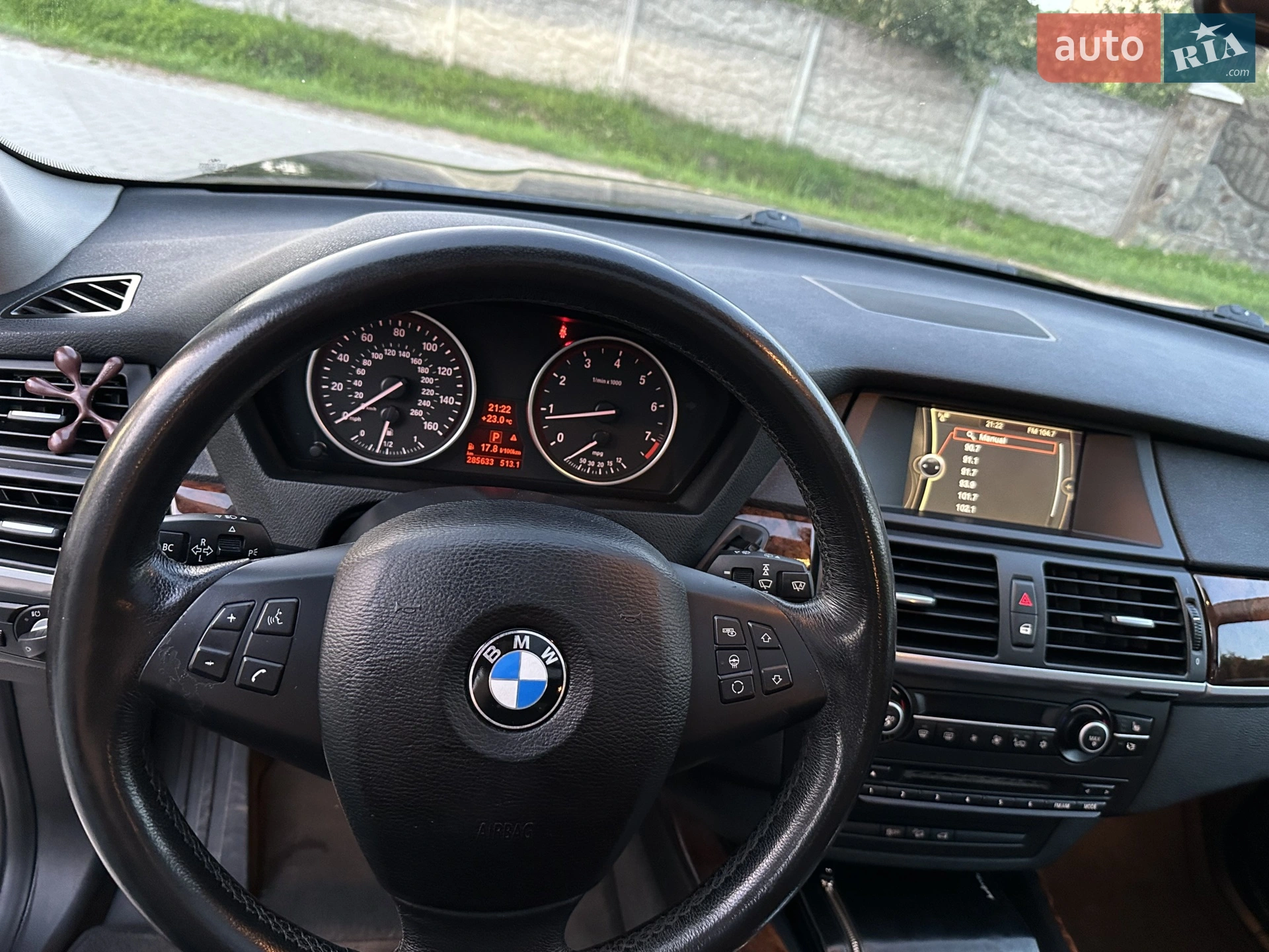 2010 BMW X5 - мініатюра 11