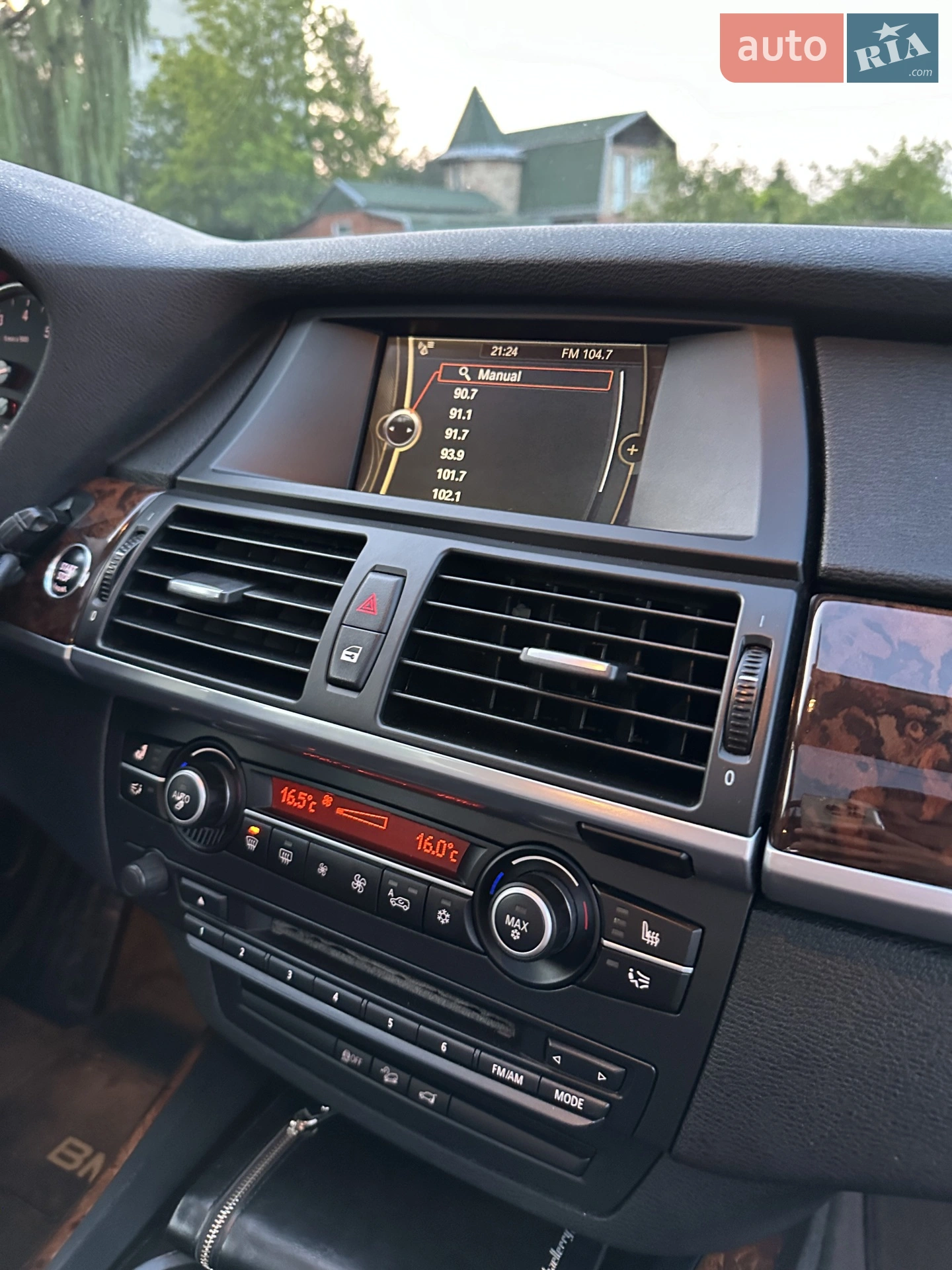 2010 BMW X5 - мініатюра 18