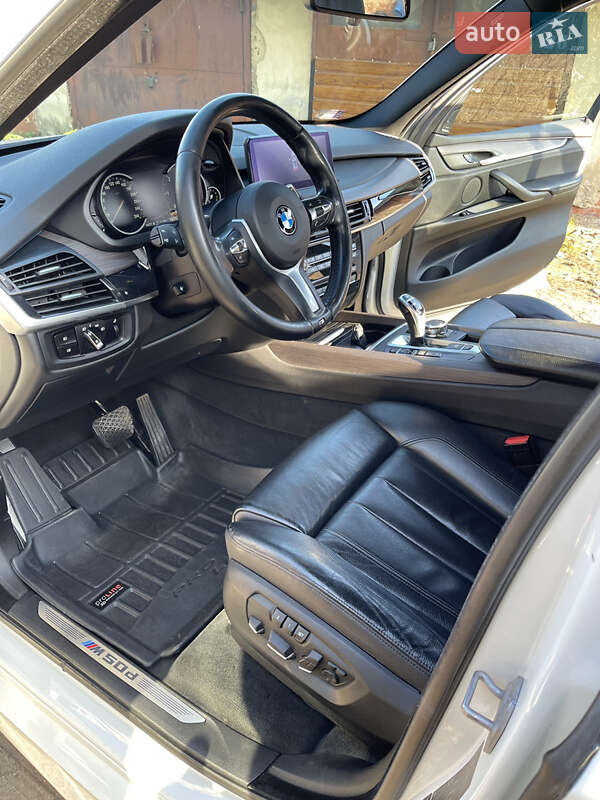 Внедорожник / Кроссовер BMW X5 2015 в Черновцах