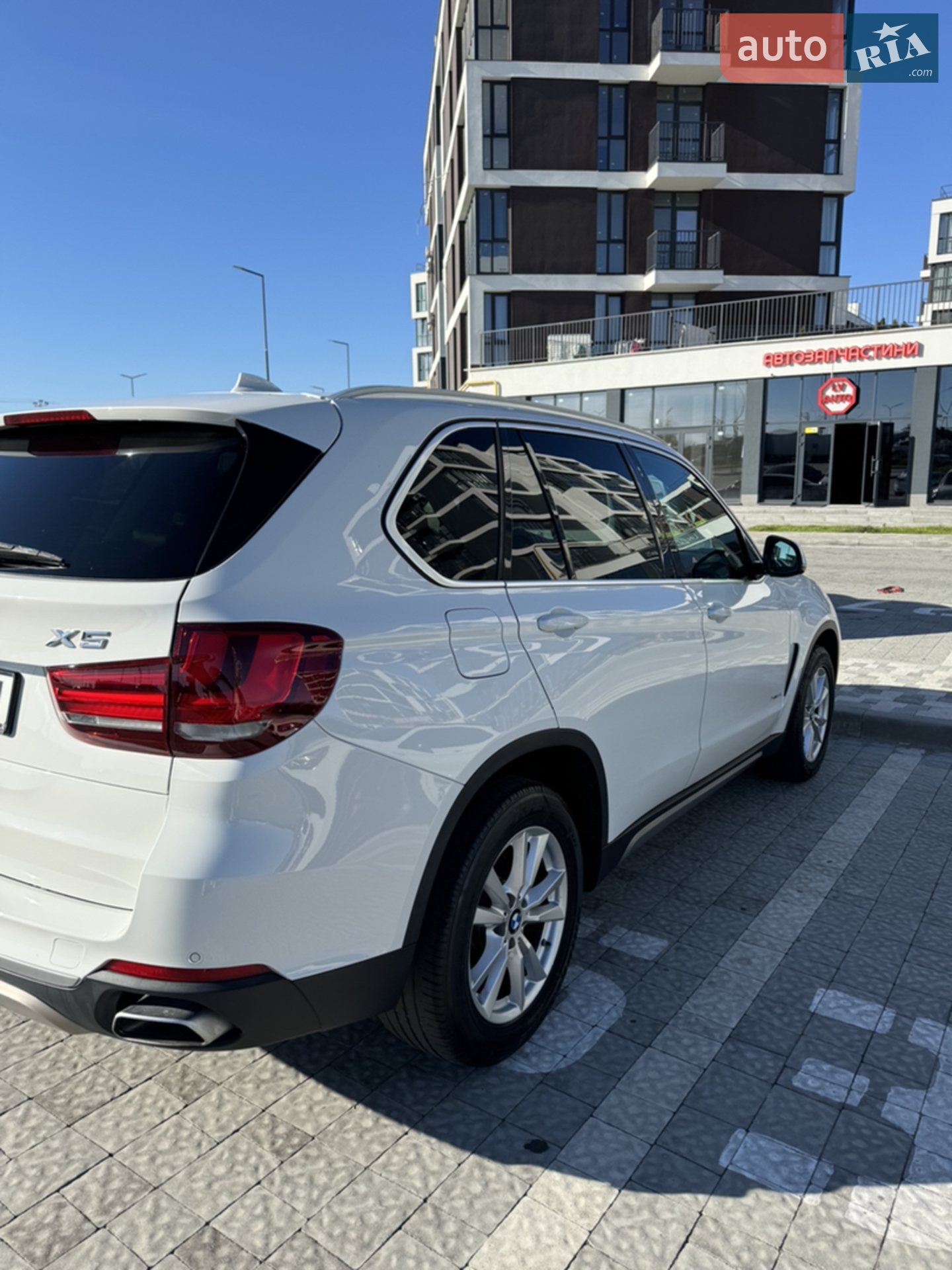 2017 BMW X5 - мініатюра 2