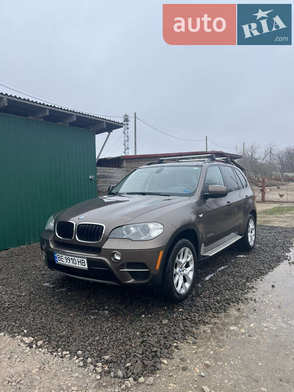 Позашляховик / Кросовер BMW X5 2011 в Миколаєві