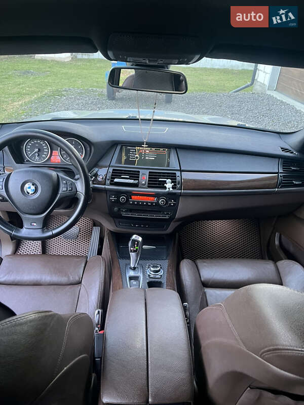 Внедорожник / Кроссовер BMW X5 2011 в Немирове