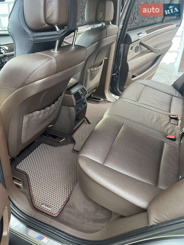 Внедорожник / Кроссовер BMW X5 2011 в Немирове