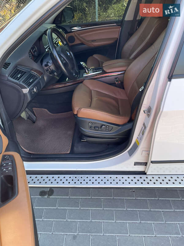 Внедорожник / Кроссовер BMW X5 2009 в Бершади