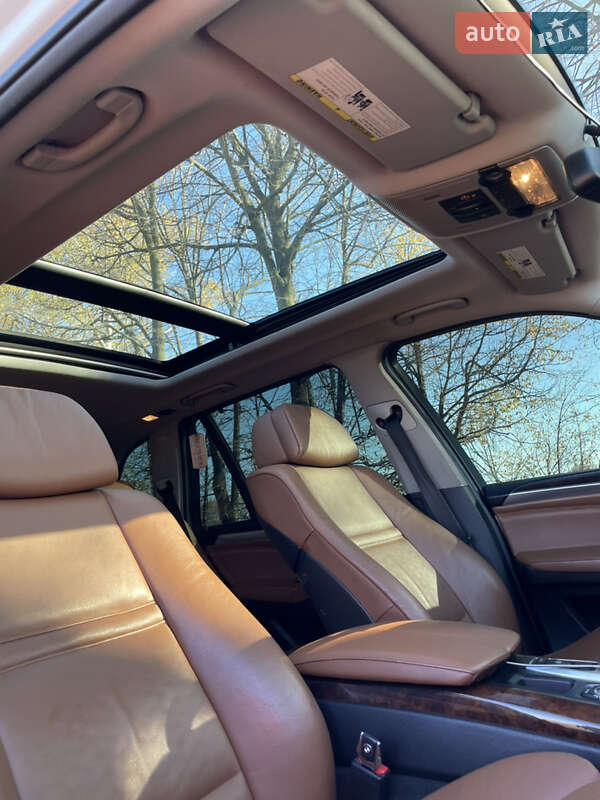 Внедорожник / Кроссовер BMW X5 2009 в Бершади