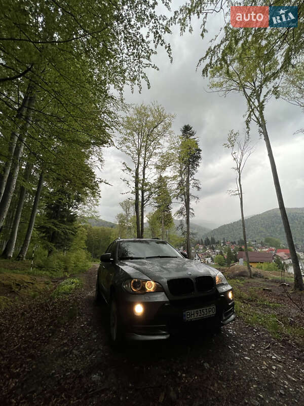 Внедорожник / Кроссовер BMW X5 2008 в Черноморске