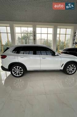 Внедорожник / Кроссовер BMW X5 2020 в Николаеве