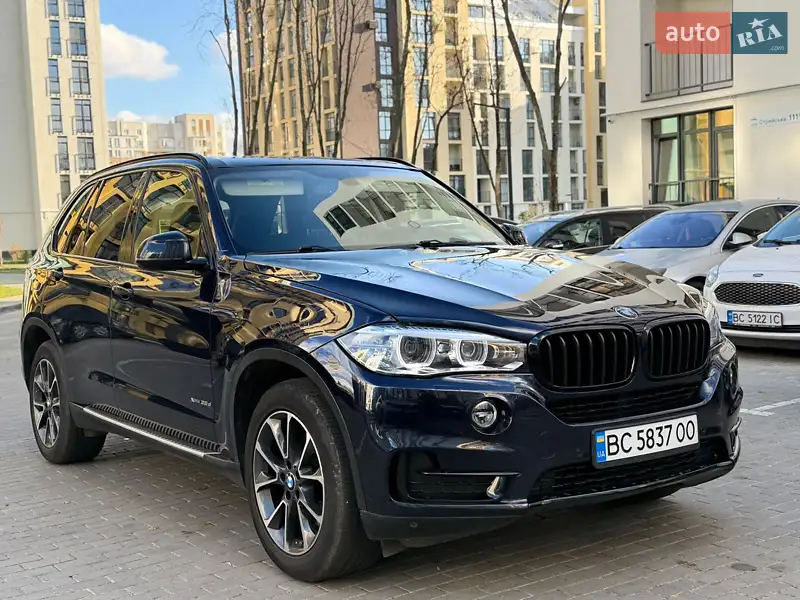 Внедорожник / Кроссовер BMW X5 2015 в 