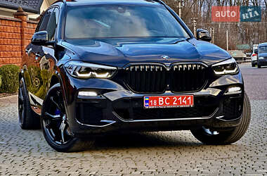 Позашляховик / Кросовер BMW X5 2019 в Рівному