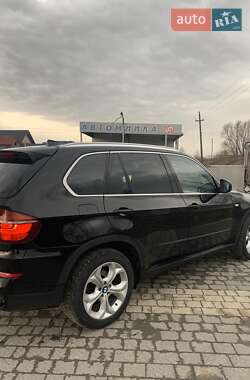 Позашляховик / Кросовер BMW X5 2013 в 