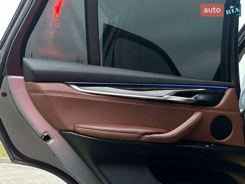 Позашляховик / Кросовер BMW X5 2015 в Львові