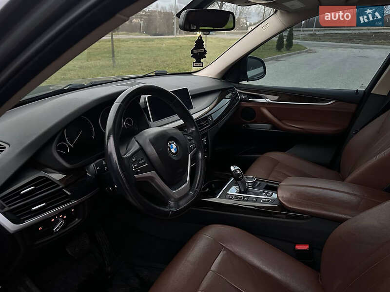 Позашляховик / Кросовер BMW X5 2015 в Львові