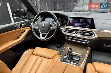 Внедорожник / Кроссовер BMW X5 2019 в 