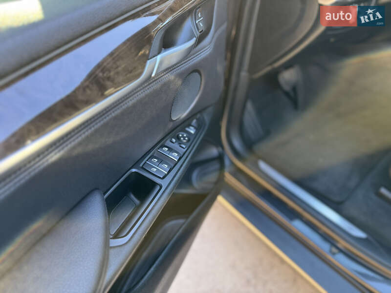 Внедорожник / Кроссовер BMW X5 2016 в Житомире