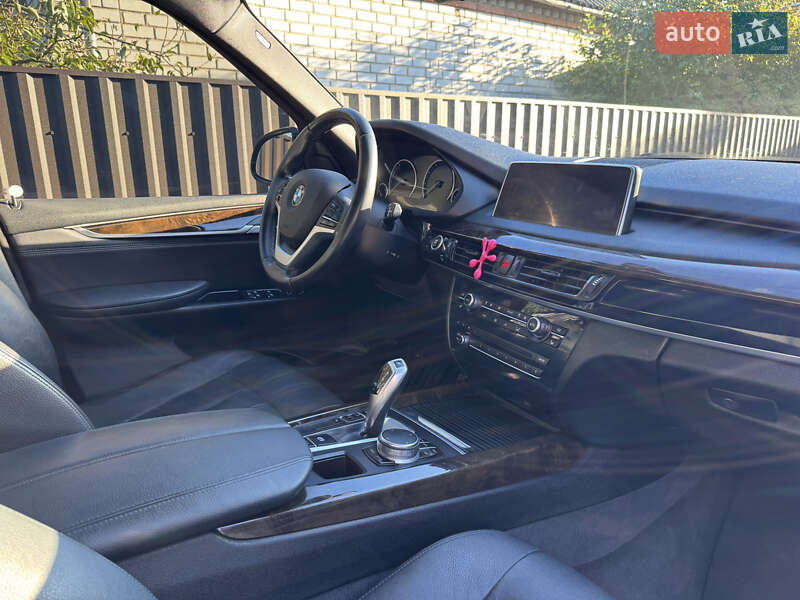 Внедорожник / Кроссовер BMW X5 2016 в Житомире