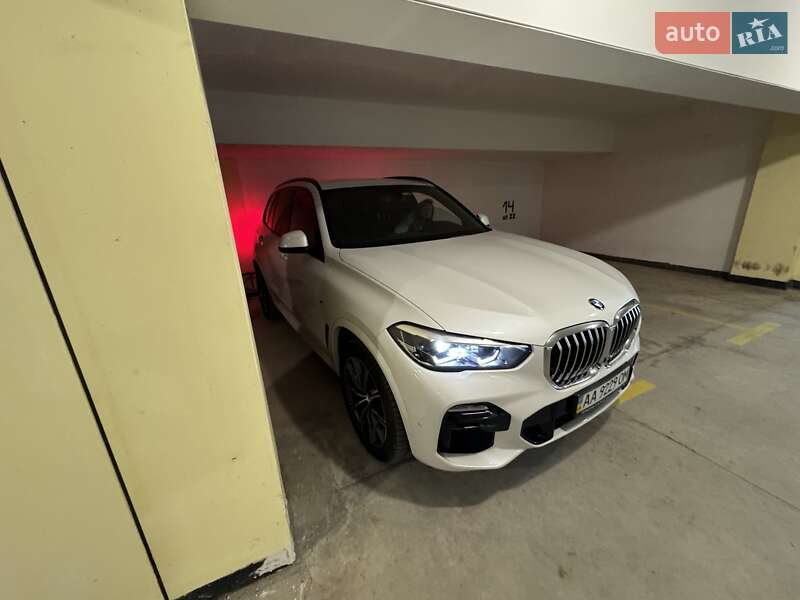 Внедорожник / Кроссовер BMW X5 2020 в Киеве