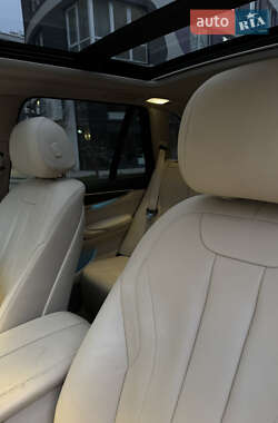 Позашляховик / Кросовер BMW X5 2015 в 