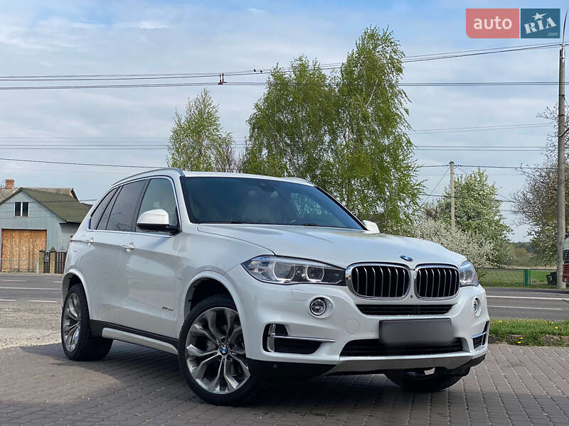 Позашляховик / Кросовер BMW X5 2017 в Луцьку