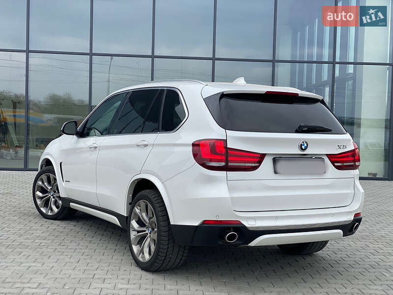 Позашляховик / Кросовер BMW X5 2017 в Луцьку