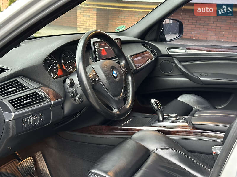 Внедорожник / Кроссовер BMW X5 2009 в Житомире