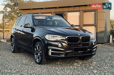 Внедорожник / Кроссовер BMW X5 2014 в Хусте