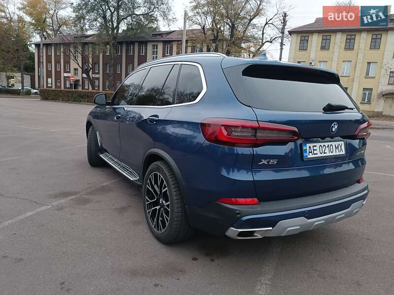 Позашляховик / Кросовер BMW X5 2020 в Кам'янському