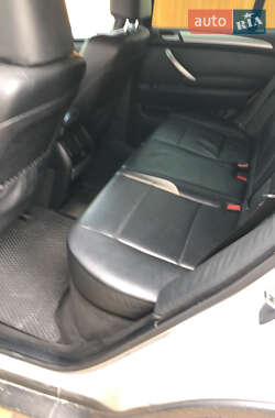Внедорожник / Кроссовер BMW X5 2003 в 