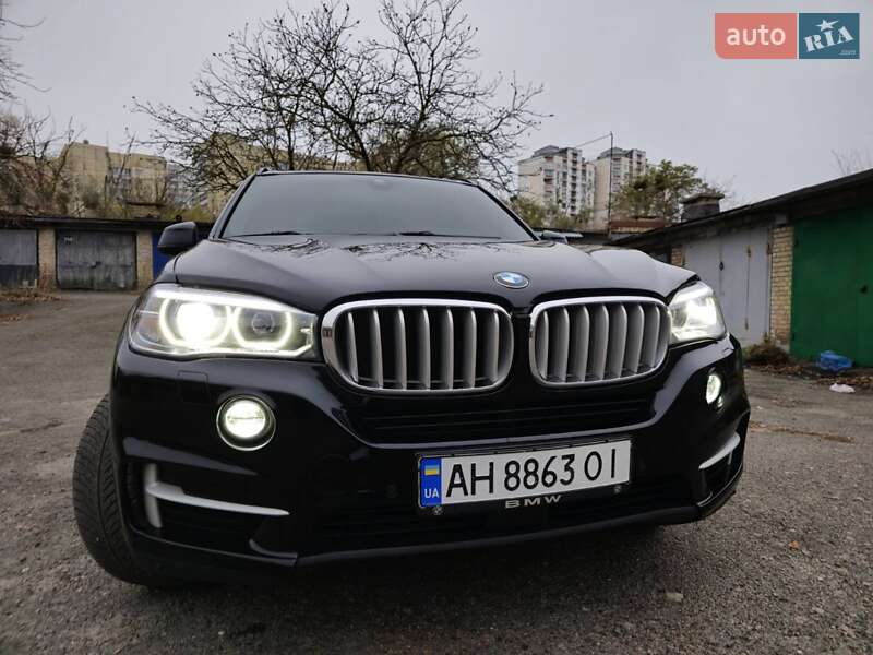 Внедорожник / Кроссовер BMW X5 2016 в Киеве