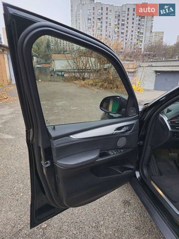 Внедорожник / Кроссовер BMW X5 2016 в Киеве