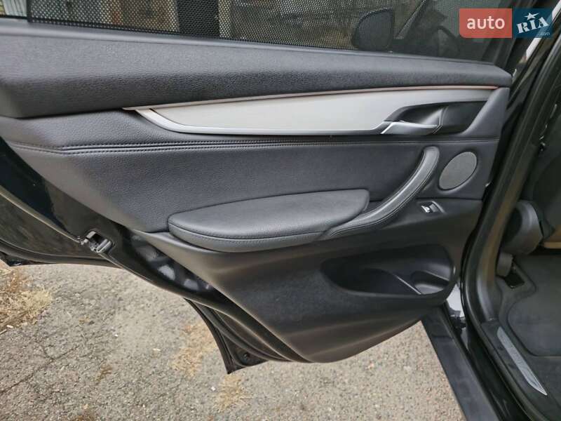 Внедорожник / Кроссовер BMW X5 2016 в Киеве