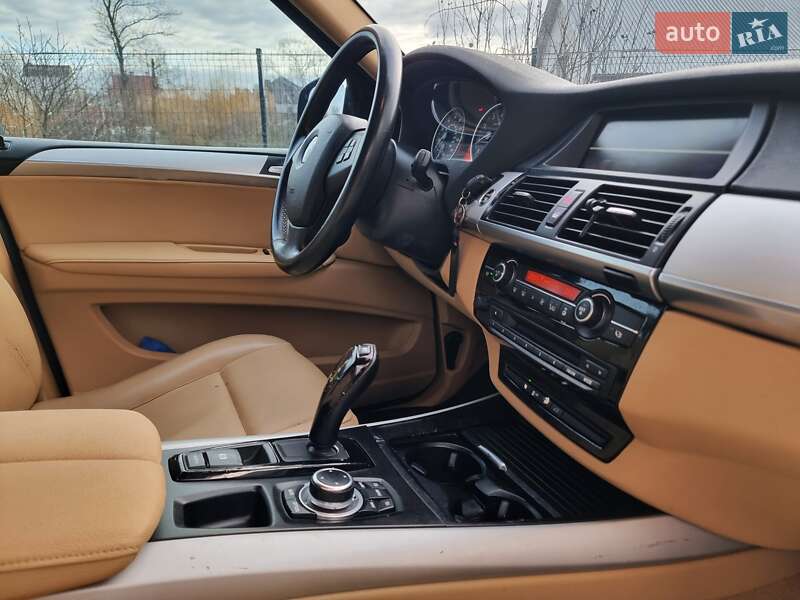 Позашляховик / Кросовер BMW X5 2012 в Хмельницькому