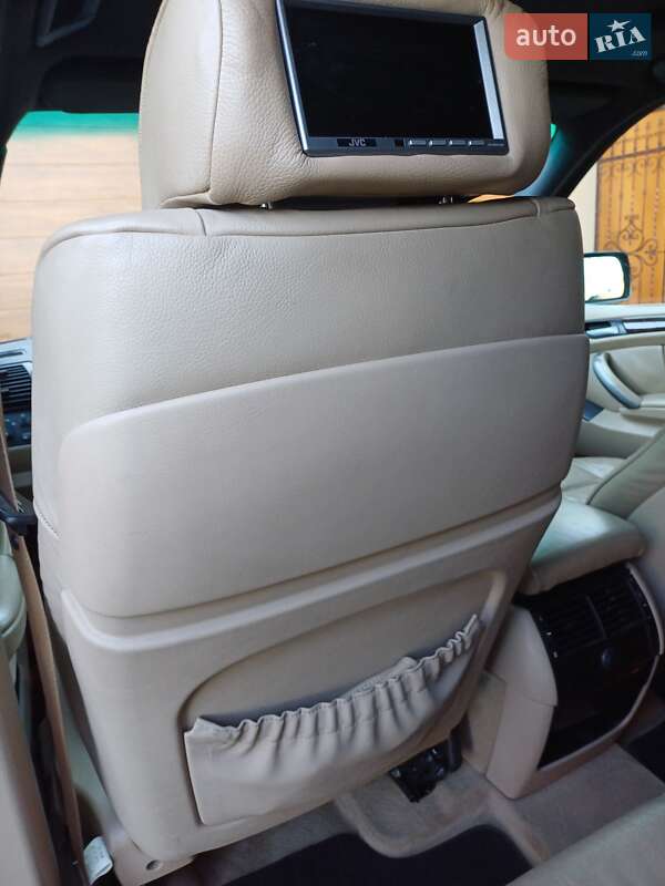 Позашляховик / Кросовер BMW X5 2005 в Чернівцях