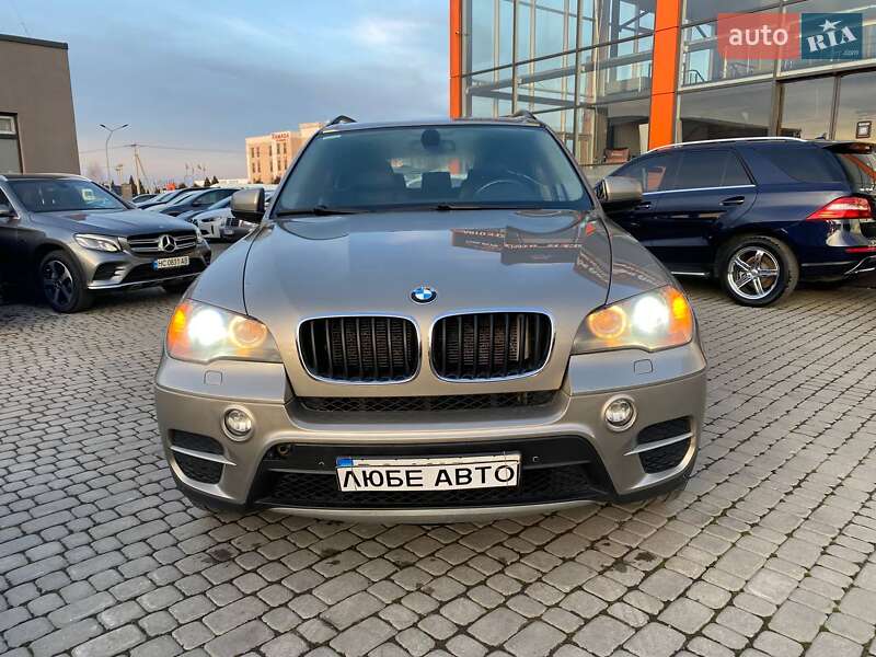 Позашляховик / Кросовер BMW X5 2010 в Львові