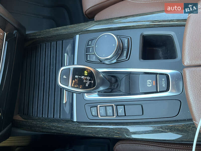 Внедорожник / Кроссовер BMW X5 2017 в Черновцах