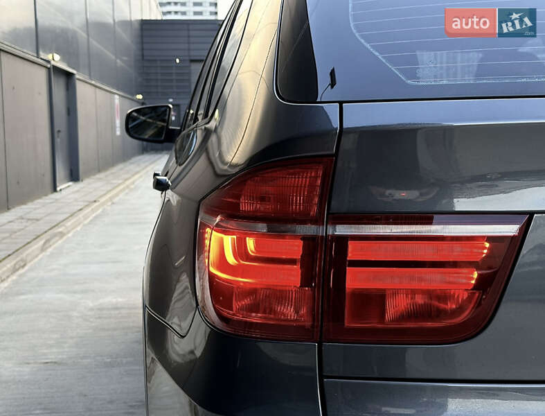 Внедорожник / Кроссовер BMW X5 2013 в Киеве